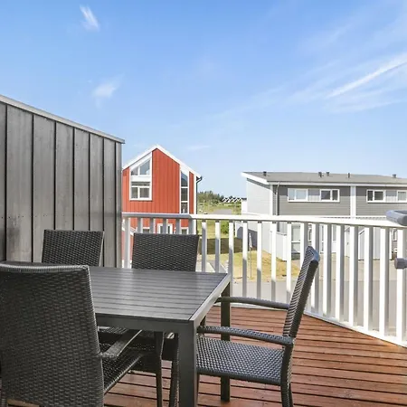 Heraldina - 700m From The Sea By Interhome